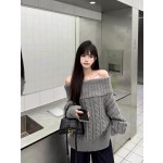 Korean style autumn/winter gray off-shoulder sweater top, loose fit, slimming, sophisticated cable knit style.